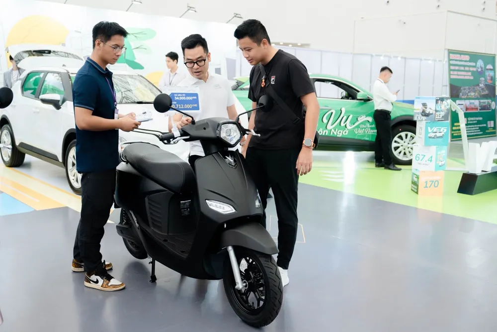 VinFast Vero X, xe máy điện cho nam cốp 35 lít, đi 262 km