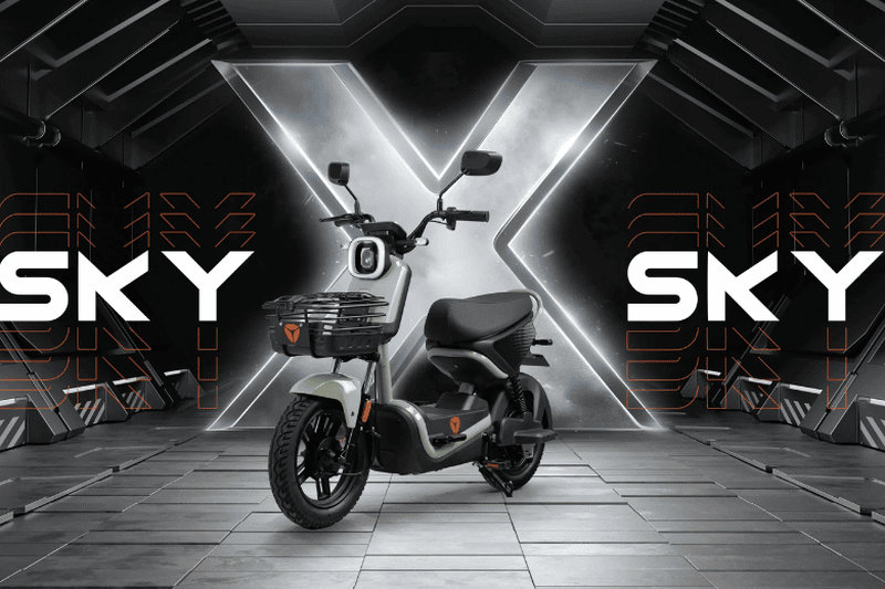 Thiết kế nhỏ gọn giúp Yadea X-Sky được xem là xe máy điện cho học sinh cấp 3 nam dễ dắt và di chuyển trong phố 