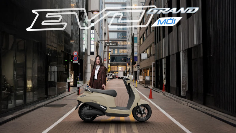 VinFast Evo Grand là xe máy điện đẹp cho nữ với thiết kế scooter thuôn gọn 
