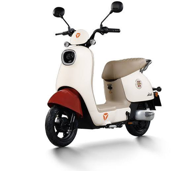 Yadea i-Cute - xe máy điện đẹp cho nữ với dáng xe nhỏ gọn cùng các màu phối pastel